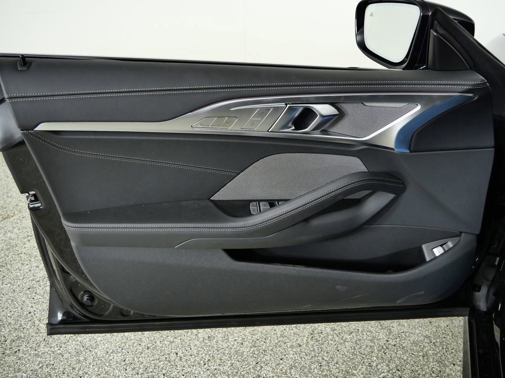 Thumbnail: 2026 BMW 8 Series - 33