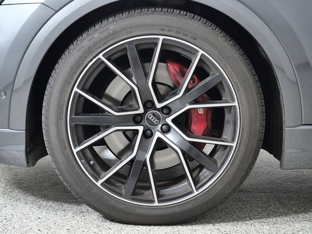 Thumbnail: 2023 Audi SQ8 - 17