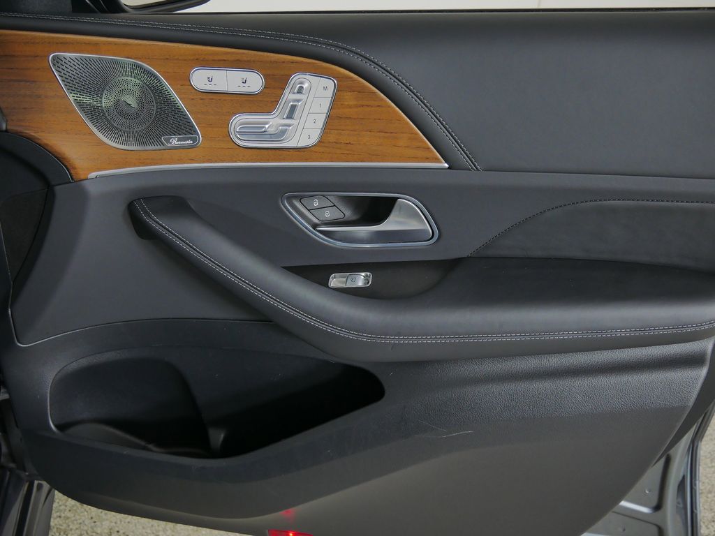 Thumbnail: 2023 Mercedes-Benz GLE - 20