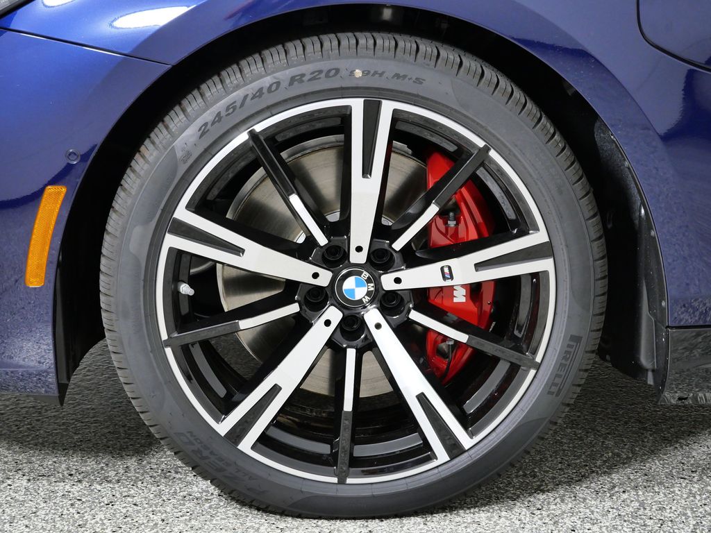 Thumbnail: 2026 BMW 5 Series - 17