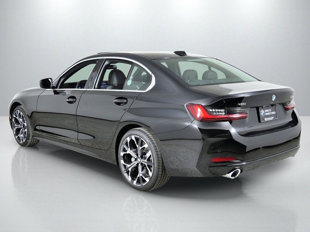 Thumbnail: 2026 BMW 3 Series - 14