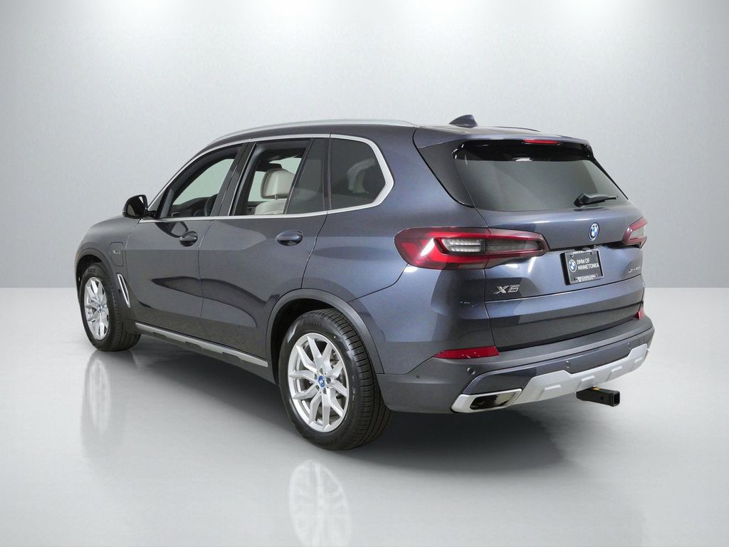 Thumbnail: 2022 BMW X5 - 16