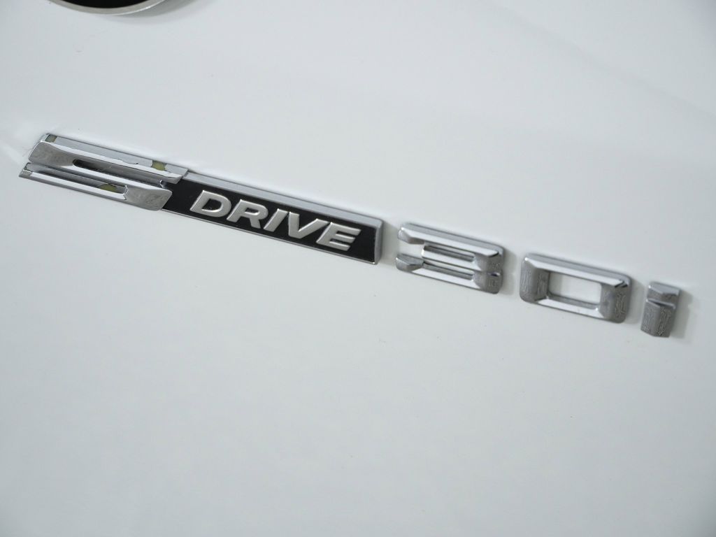 Thumbnail: 2009 BMW Z4 - 14
