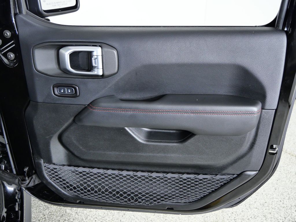 Thumbnail: 2018 Jeep Wrangler - 20