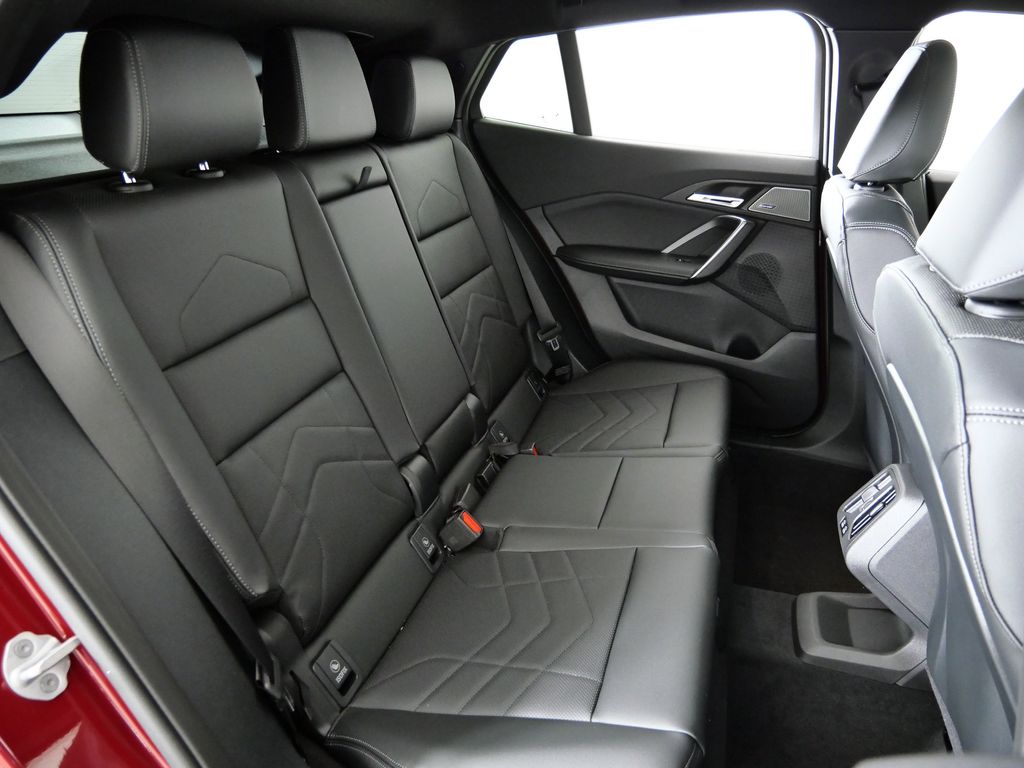 Thumbnail: 2026 BMW X2 - 26