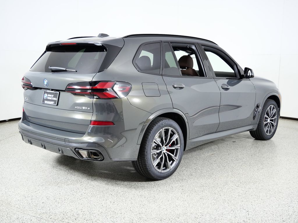 Thumbnail: 2026 BMW X5 - 9