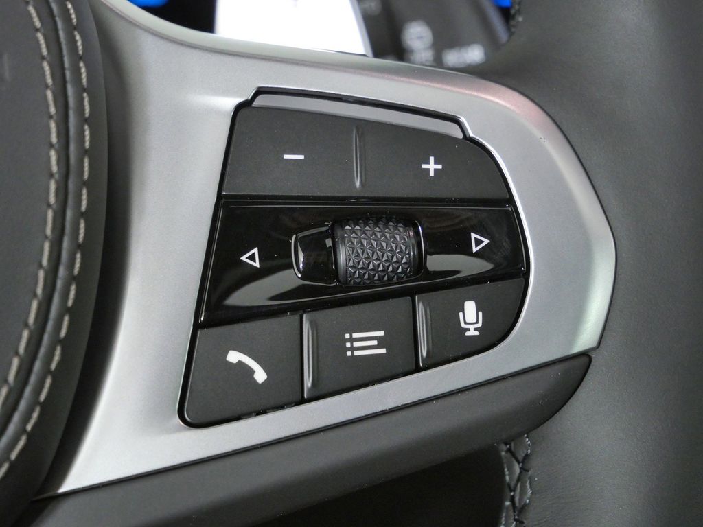 Thumbnail: 2026 BMW X5 - 41
