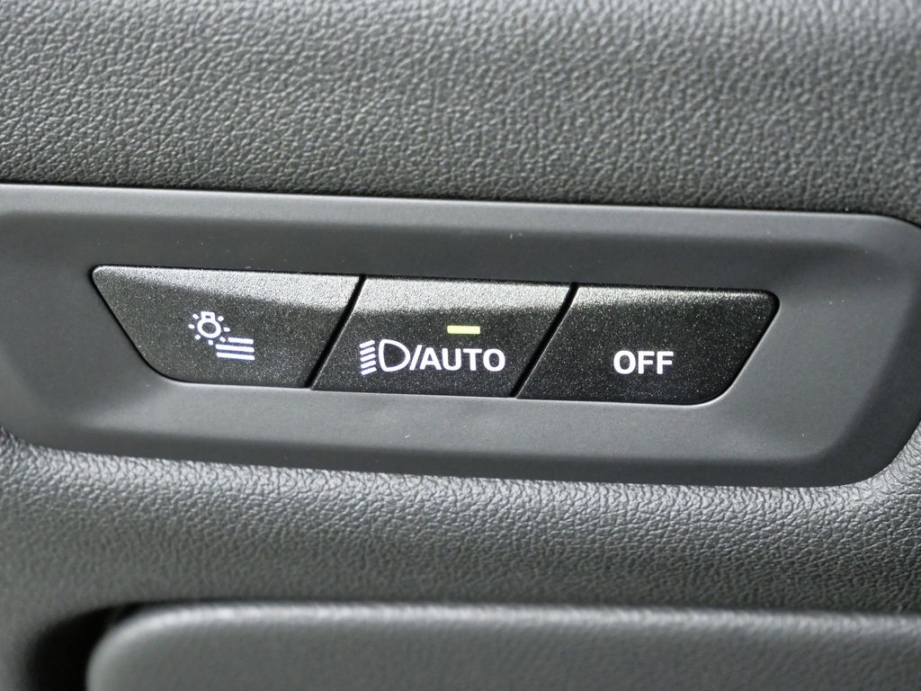 Thumbnail: 2026 BMW X6 - 40