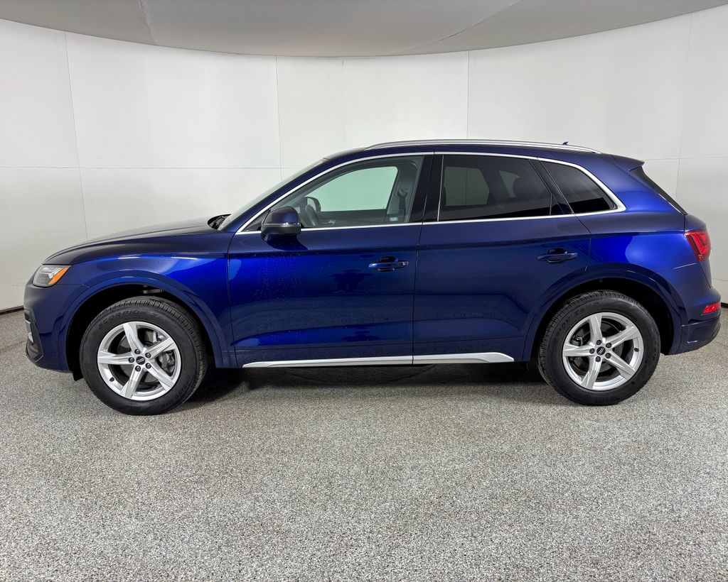 Thumbnail: 2021 Audi Q5 - 6