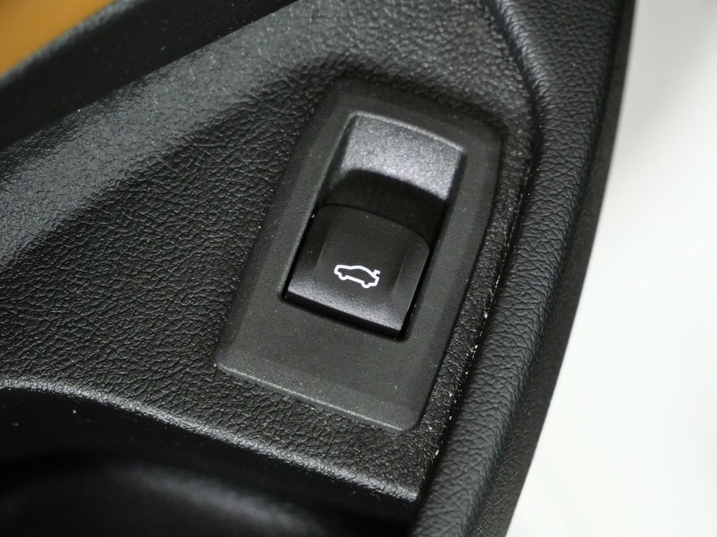 Thumbnail: 2025 BMW 4 Series - 39