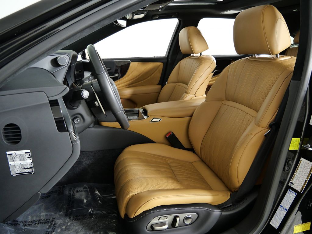 Thumbnail: 2024 Lexus LS - 35