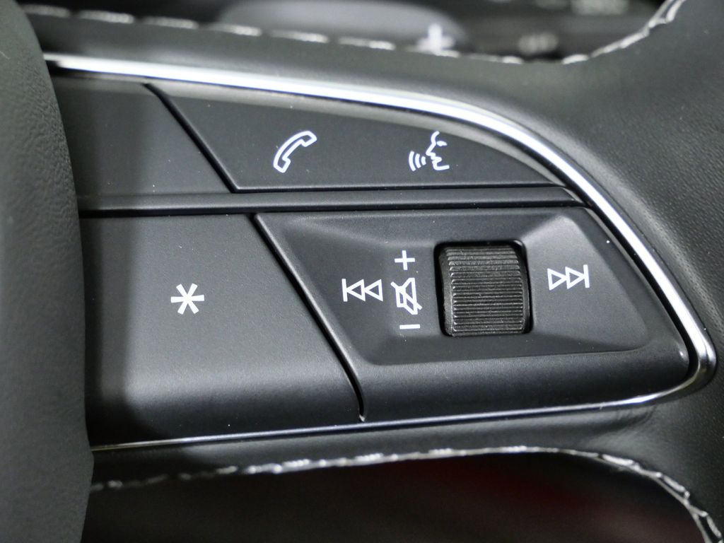 Thumbnail: 2023 Audi Q8 - 41