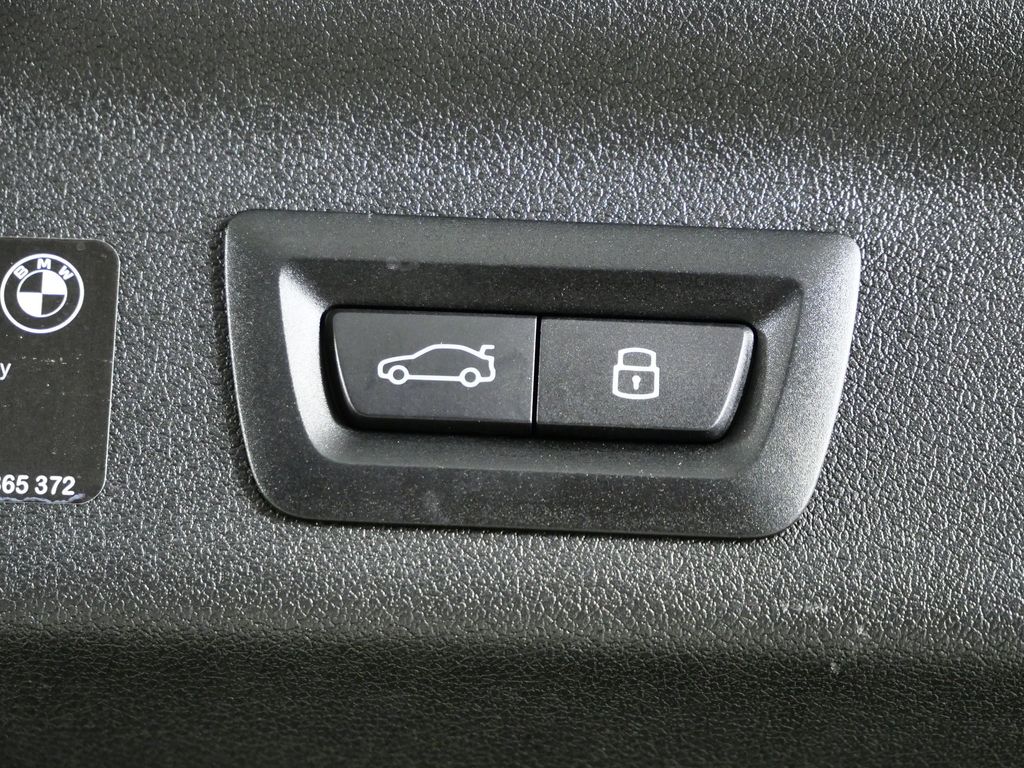 Thumbnail: 2025 BMW X1 - 32