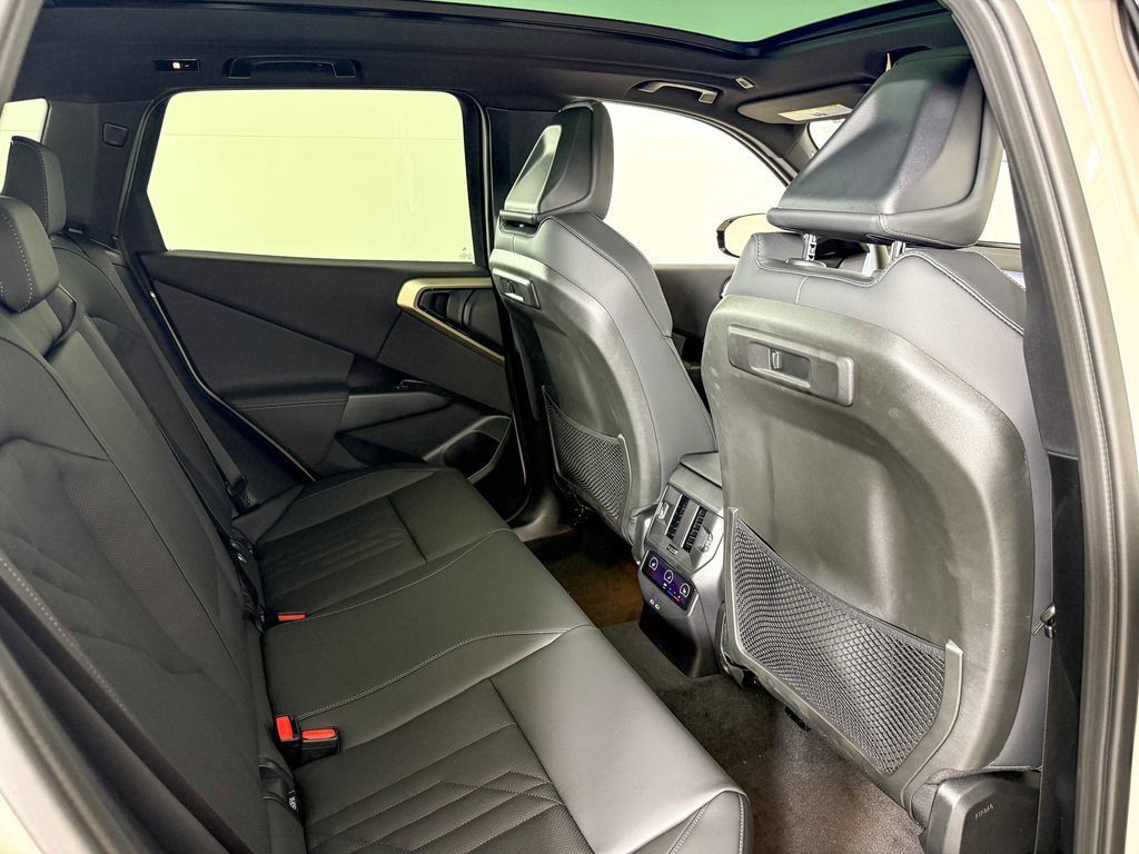 Thumbnail: 2025 BMW X3 - 25