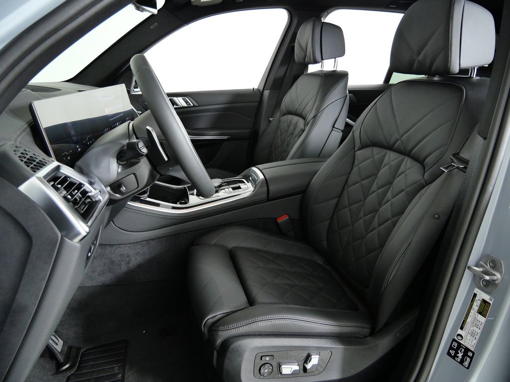 Thumbnail: 2026 BMW X5 - 36