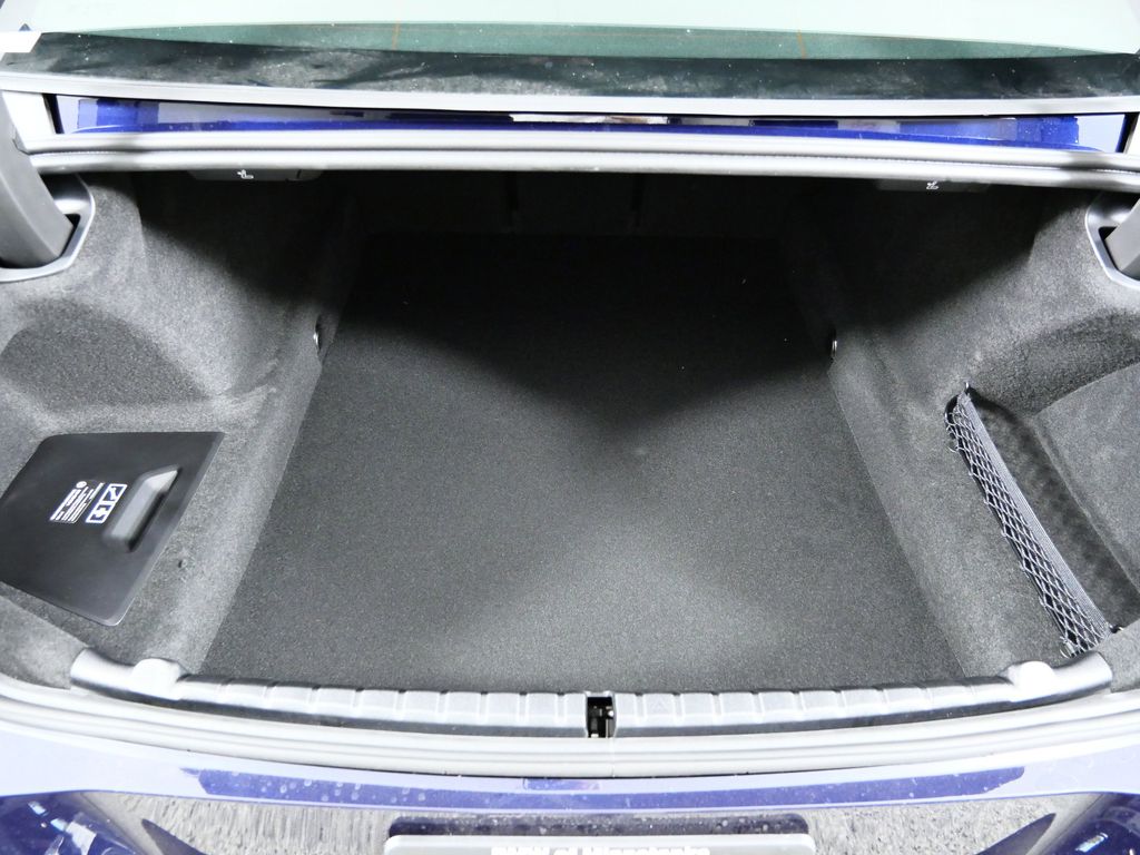 Thumbnail: 2026 BMW 8 Series - 27