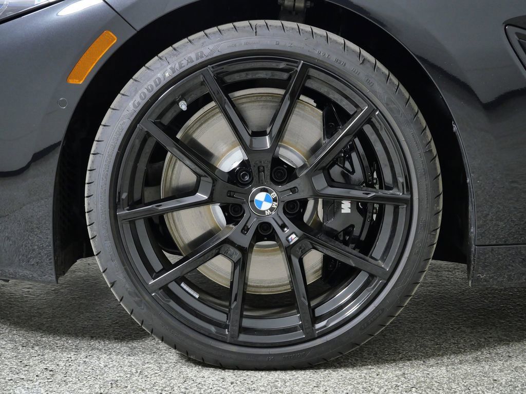 Thumbnail: 2026 BMW 8 Series - 19