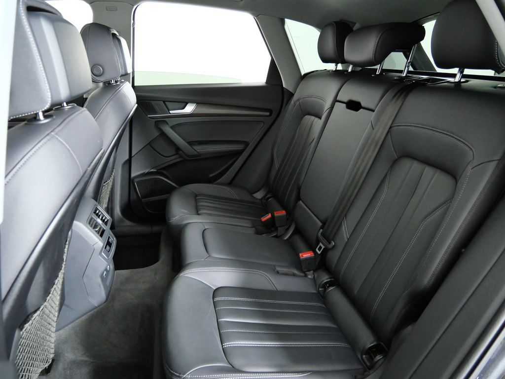 Thumbnail: 2023 Audi Q5 - 32