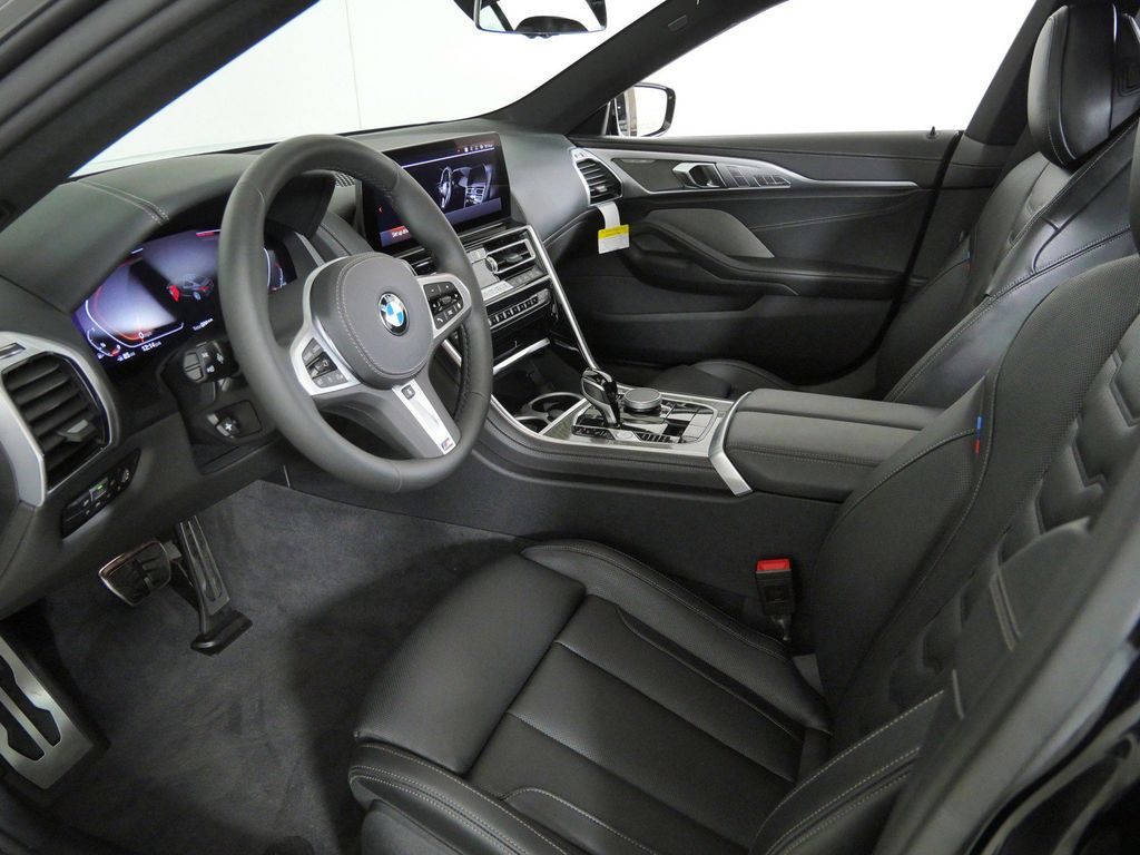 Thumbnail: 2026 BMW 8 Series - 33
