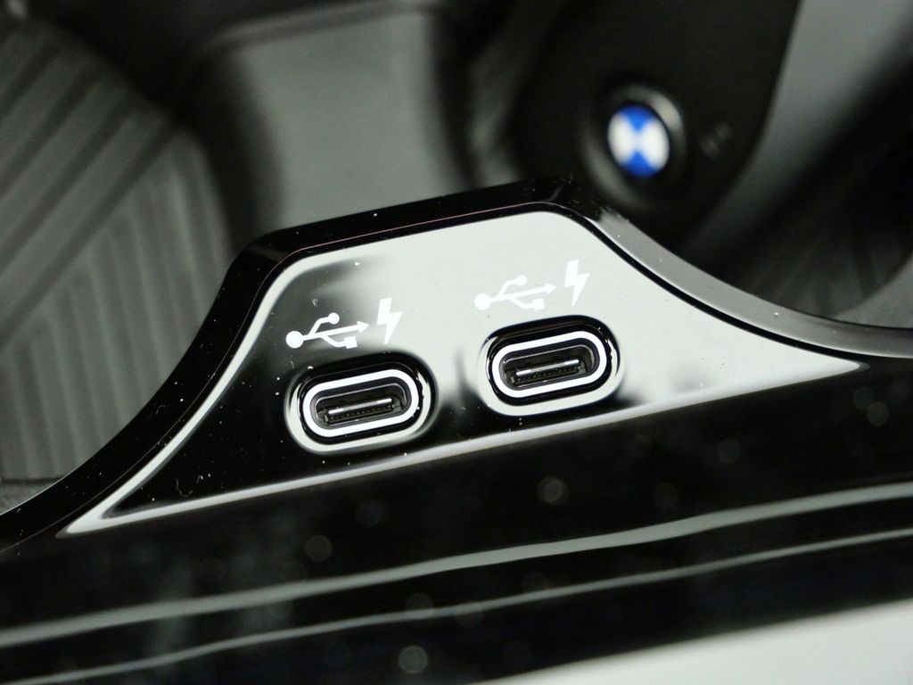 Thumbnail: 2026 BMW 5 Series - 47