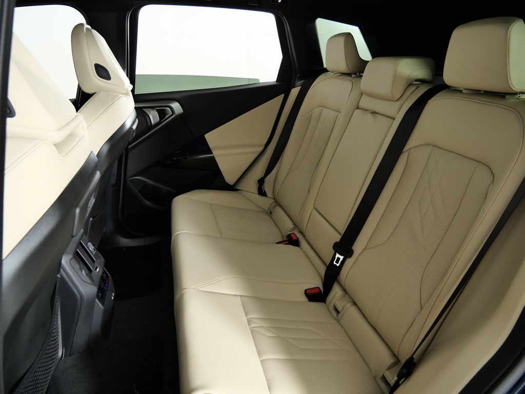 Thumbnail: 2026 BMW X3 - 32