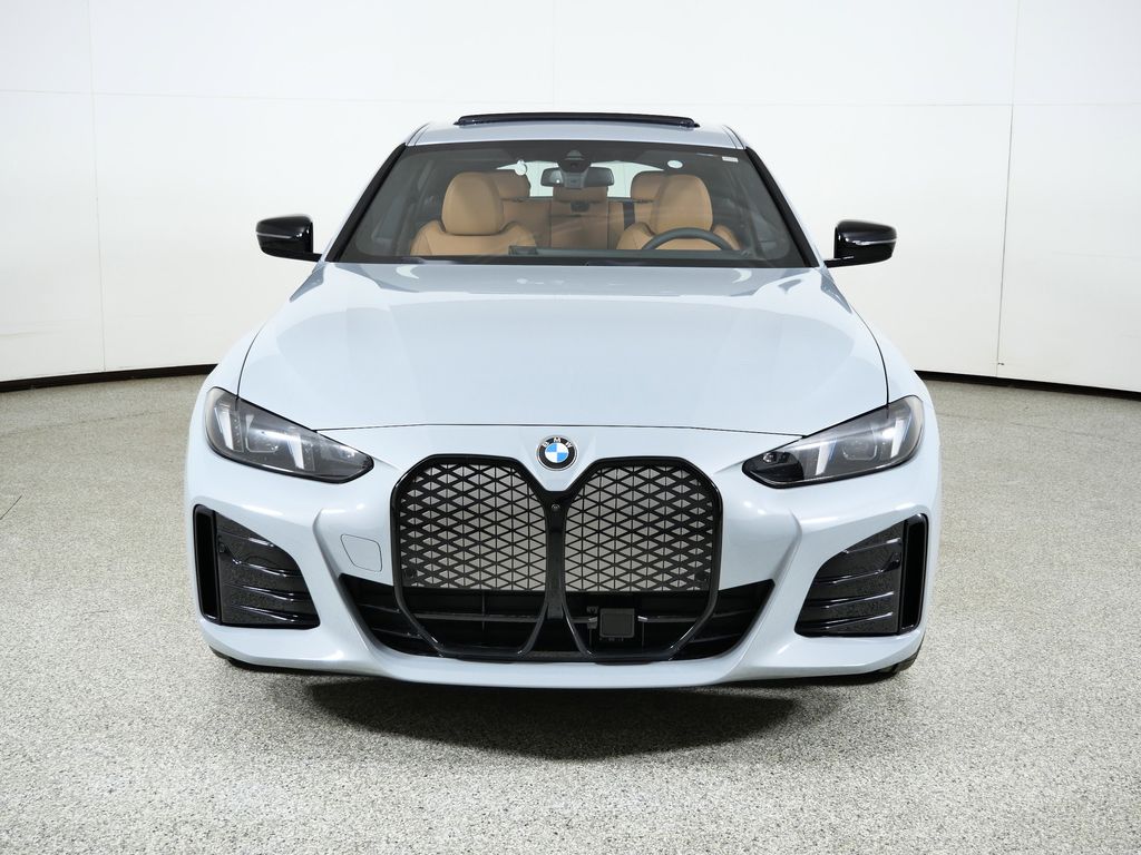 Thumbnail: 2026 BMW i4 - 2