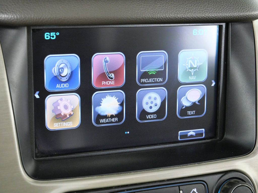 Thumbnail: 2018 GMC Yukon XL - 43