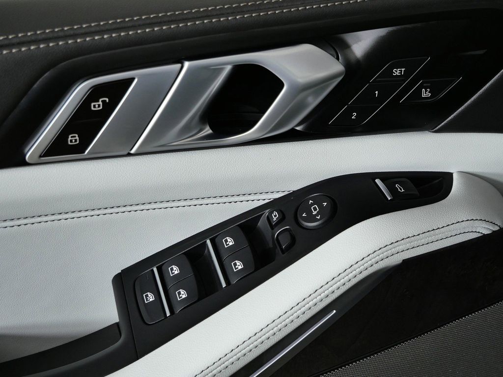 Thumbnail: 2026 BMW X5 - 37