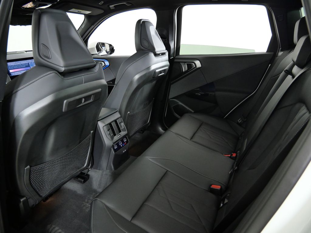 Thumbnail: 2026 BMW X3 - 31