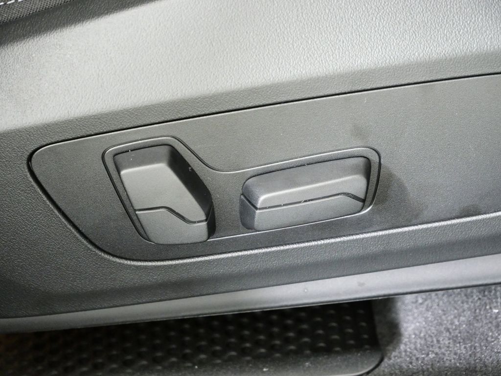 Thumbnail: 2026 BMW X2 - 23