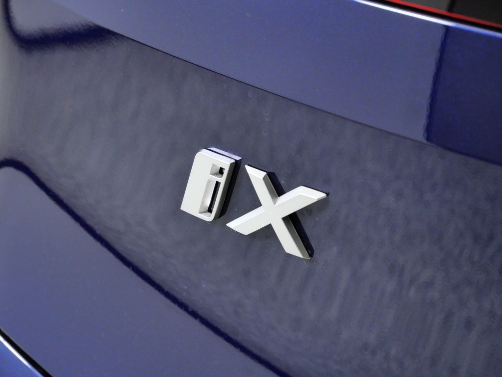 Thumbnail: 2026 BMW iX - 13