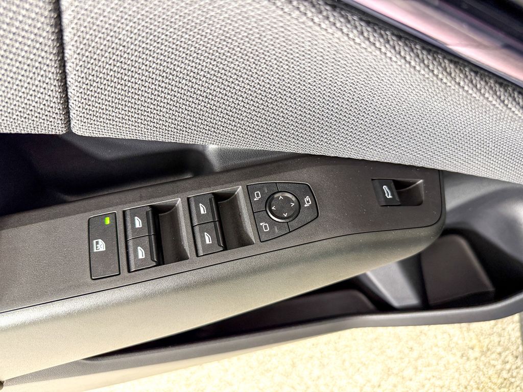 Thumbnail: 2025 BMW X3 - 33