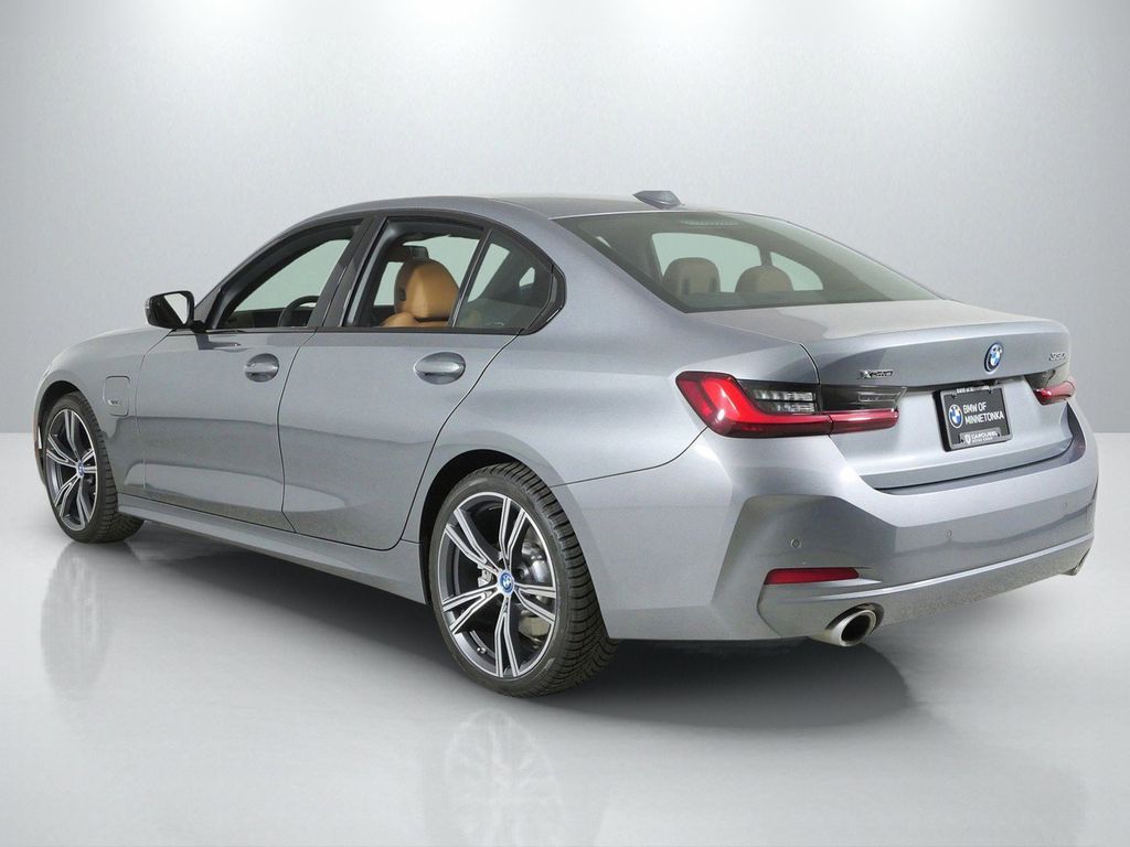 Thumbnail: 2023 BMW 3 Series - 14