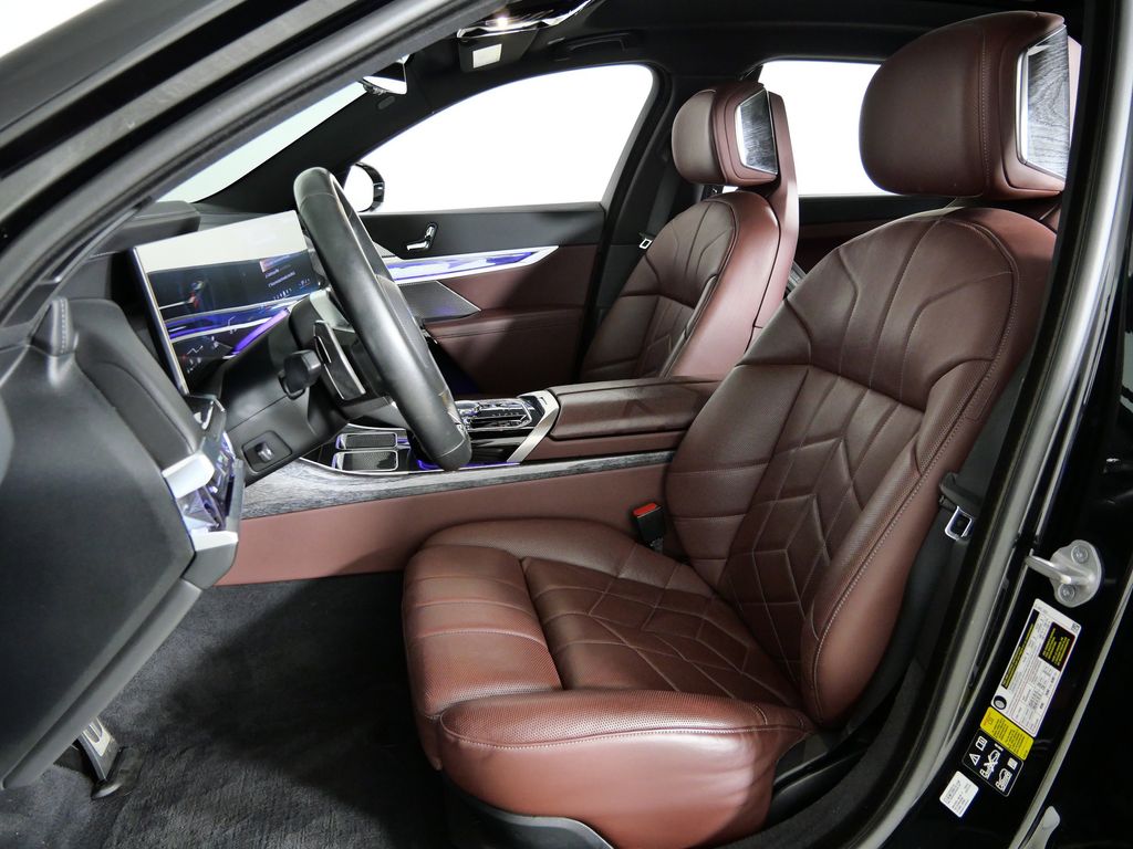 Thumbnail: 2023 BMW 7 Series - 40