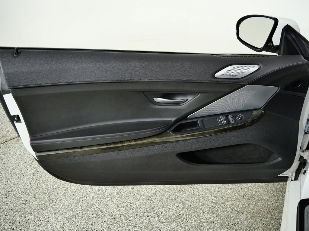 Thumbnail: 2015 BMW M6 - 28