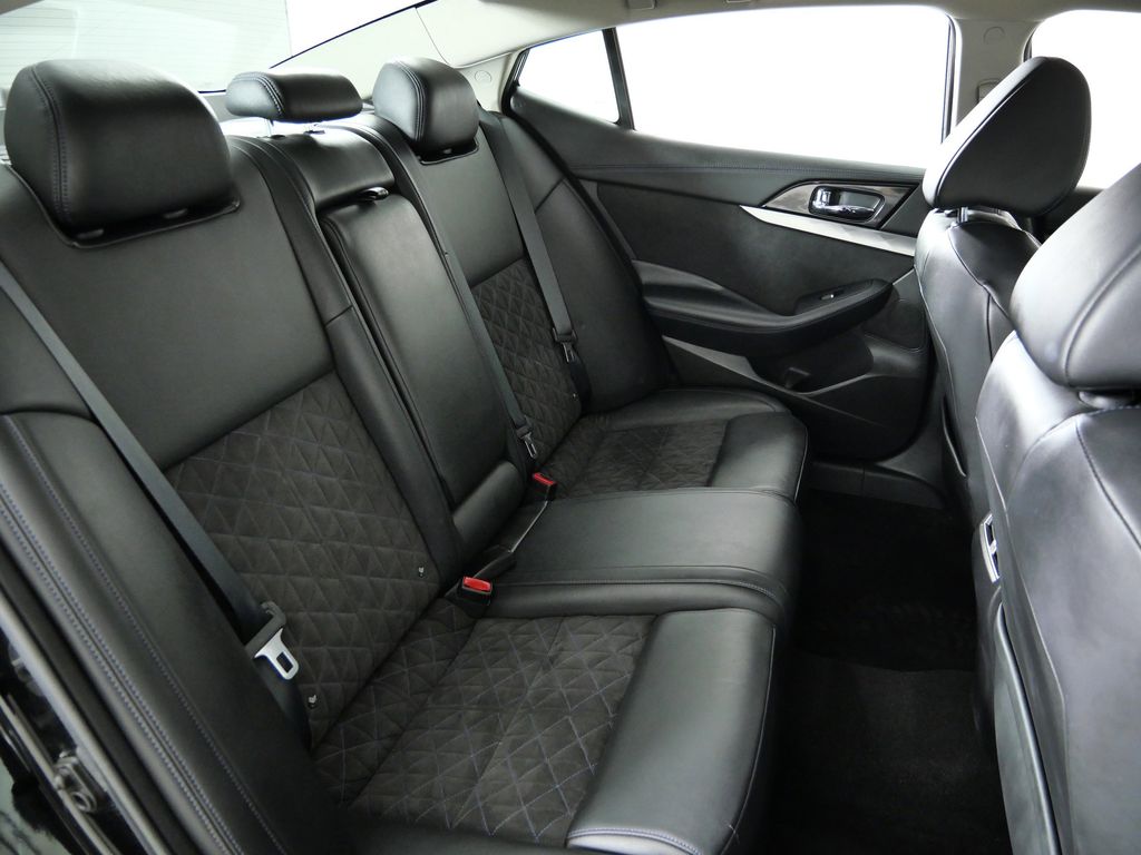 Thumbnail: 2016 Nissan Maxima - 26