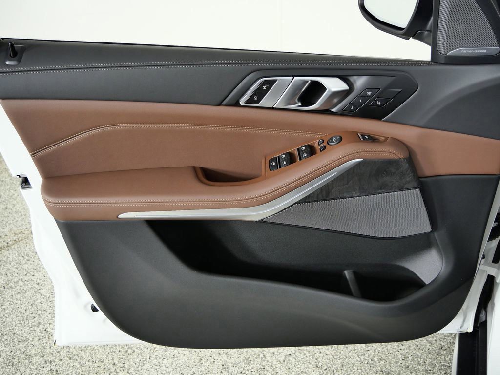 Thumbnail: 2026 BMW X5 - 35