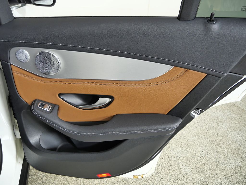 Thumbnail: 2019 Mercedes-Benz GLC - 25