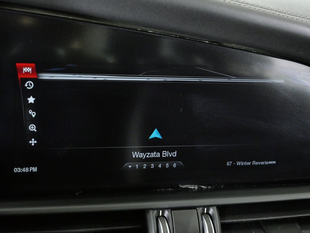 Thumbnail: 2017 Alfa Romeo Giulia - 44