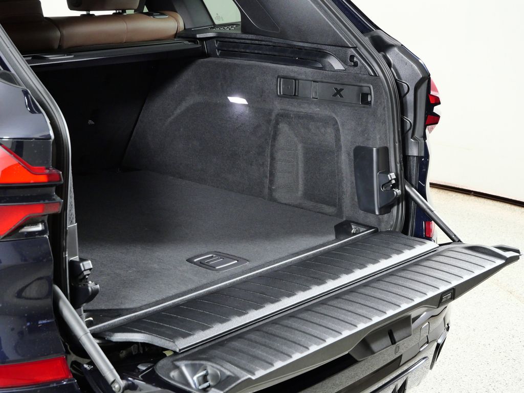 Thumbnail: 2026 BMW X5 - 29