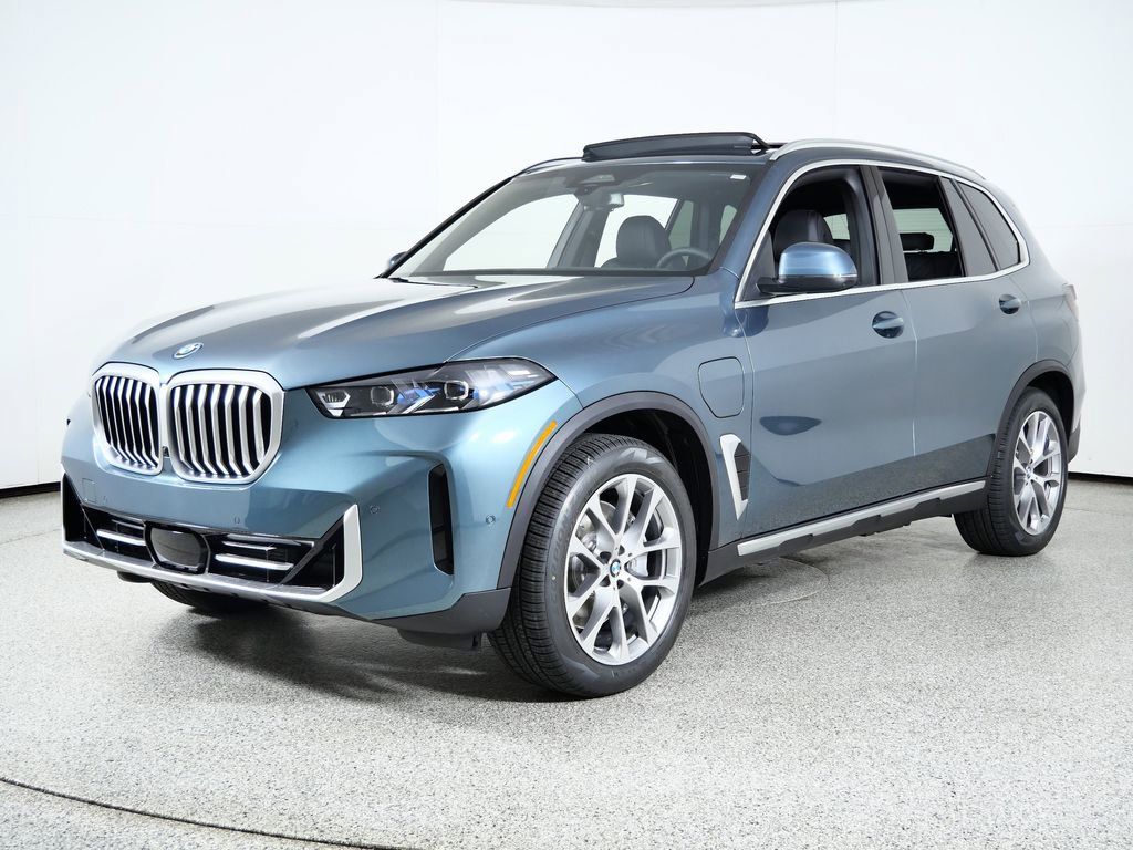 Thumbnail: 2026 BMW X5 - 1