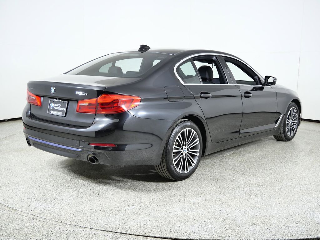 Thumbnail: 2019 BMW 5 Series - 10