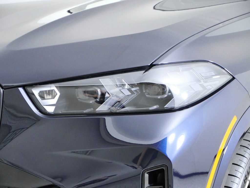 Thumbnail: 2026 BMW X5 - 3