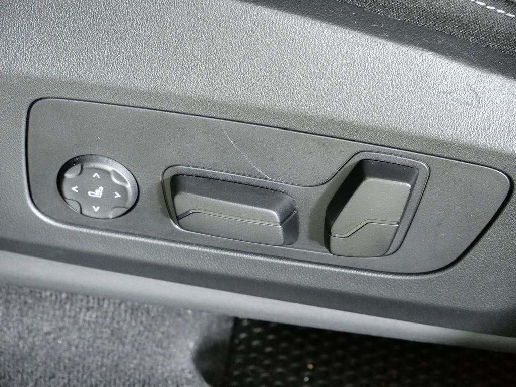 Thumbnail: 2023 BMW X1 - 42