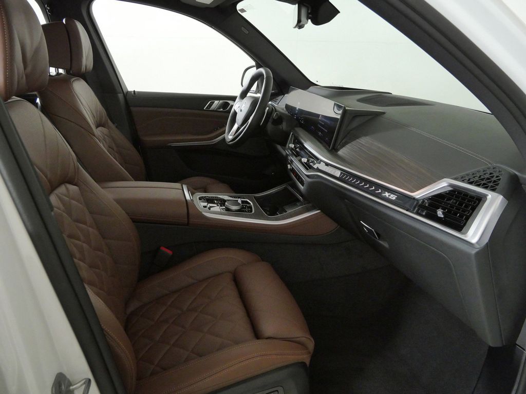 Thumbnail: 2026 BMW X5 - 20