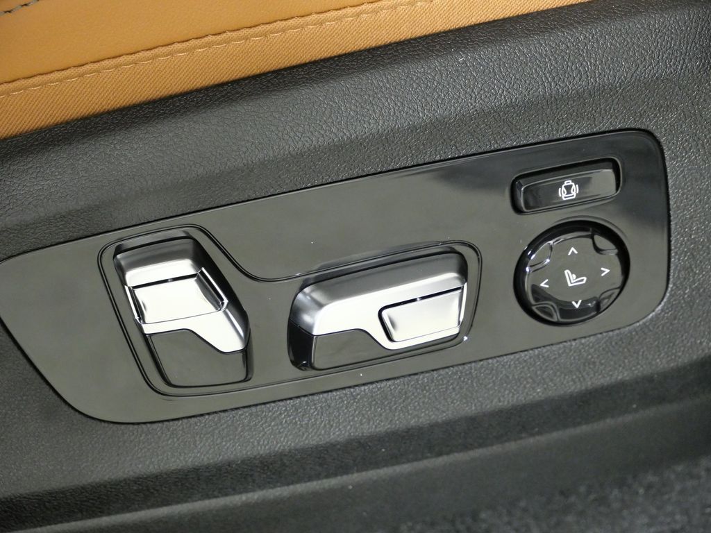 Thumbnail: 2026 BMW X5 - 22