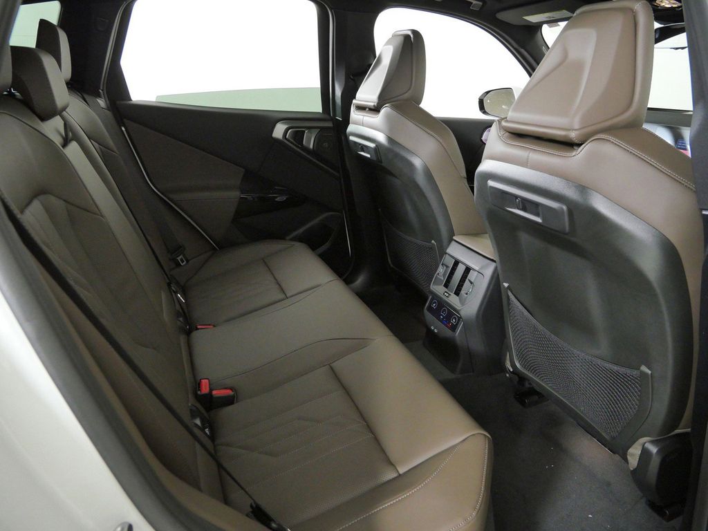 Thumbnail: 2026 BMW X3 - 25