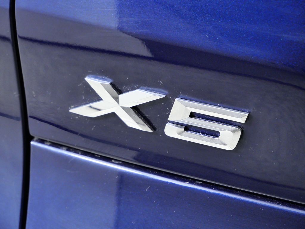 Thumbnail: 2026 BMW X5 - 14