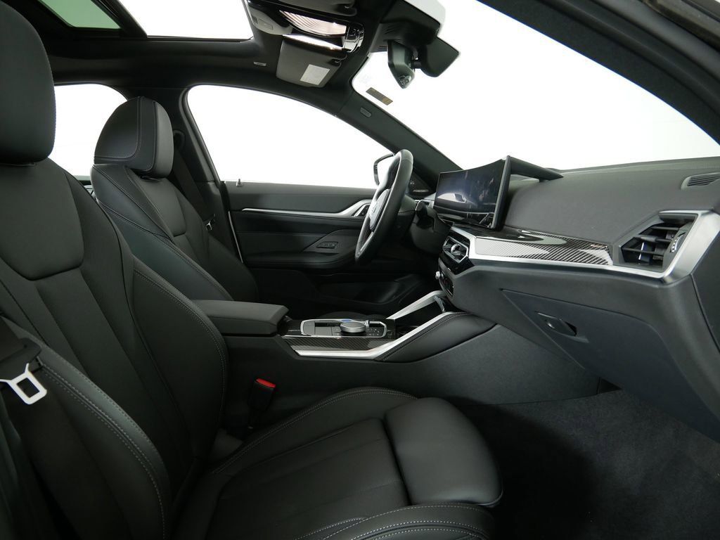 Thumbnail: 2024 BMW i4 - 22