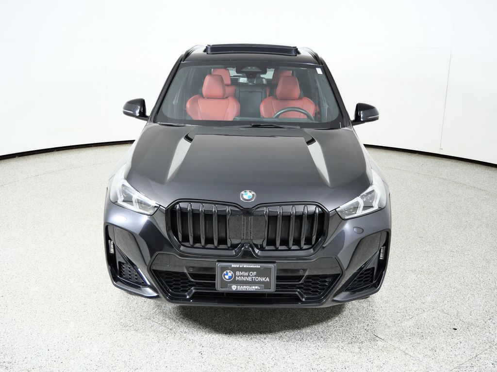 Thumbnail: 2023 BMW X1 - 20